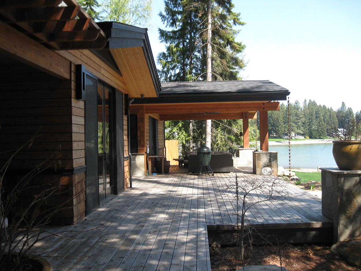 Custom Home by Sandpoint Builders in North Idaho, exterior image