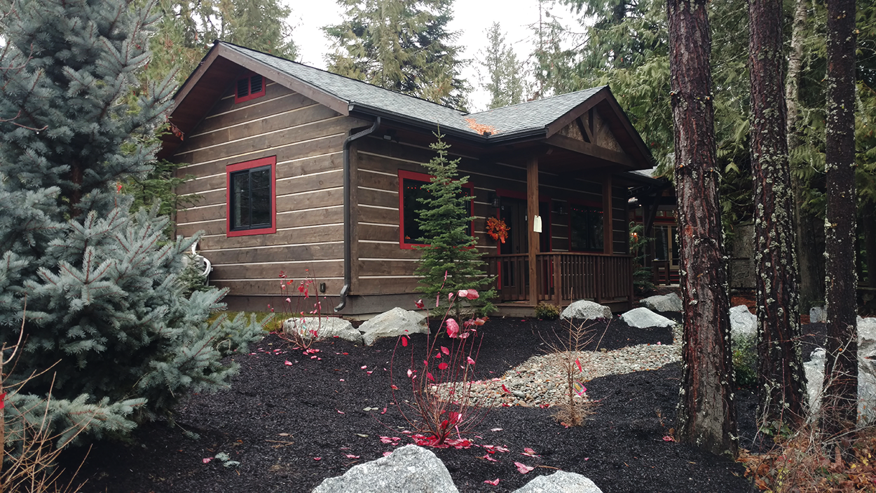 Custom luxury home studio built by Sandpoint Builders in North Idaho